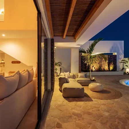 Villa Noma - Design Space With Pool In *
