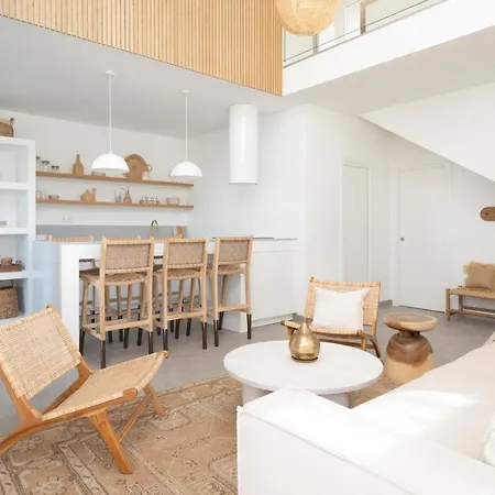 Noma - Design Space With Pool In Βίλα *