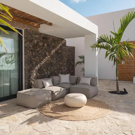 Βίλα Noma - Design Space With Pool In *